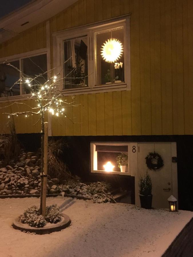 Bo Centralt I Vaernamo Exterior foto